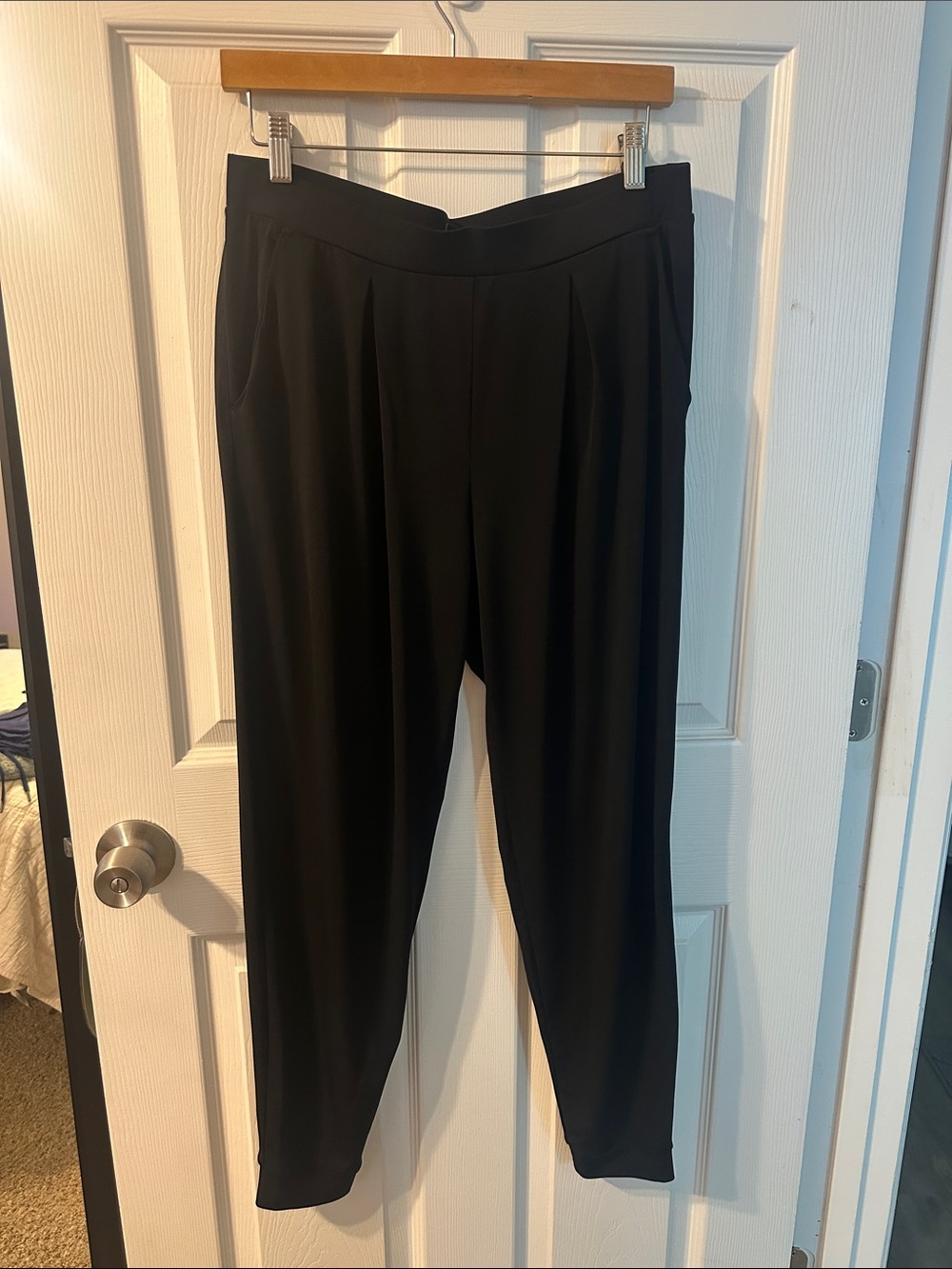 Express Black Tapered Pull-On Tailored Pants